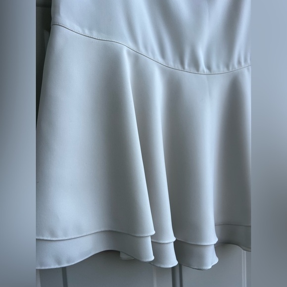 Armani Collezioni White Flounce Mini Skirt Italian SZ 38 (XS/S) Elegant look - Picture 5 of 8